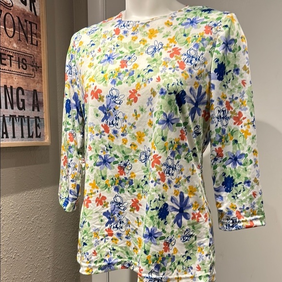 Yellow and Green Fitted 3/4 Sleeve Blouse - Picture 2 of 12